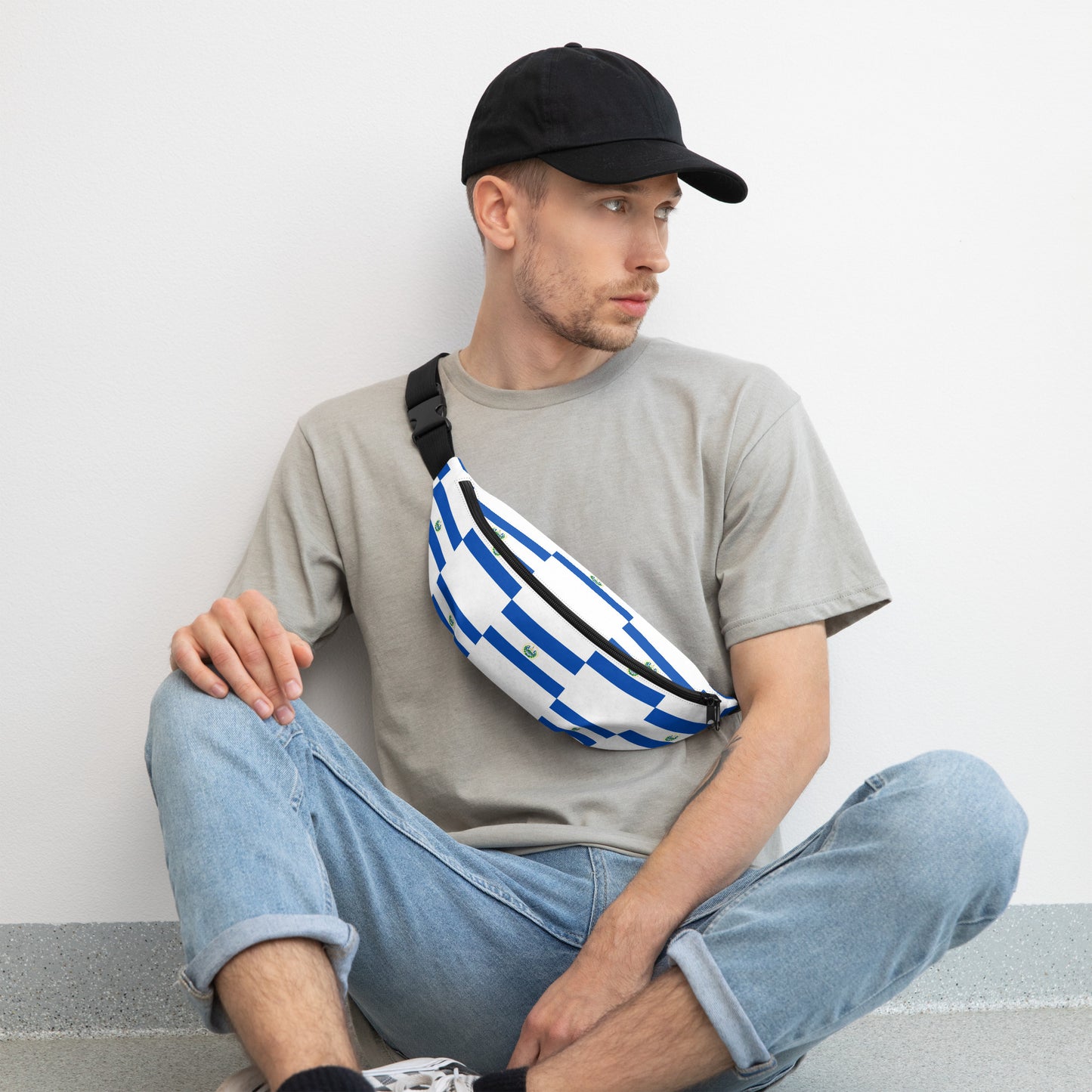 El Salvadro Flag Fanny Pack